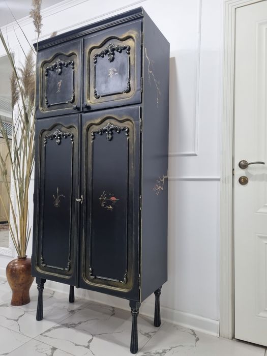 Интерьерный Шкаф -Винтаж