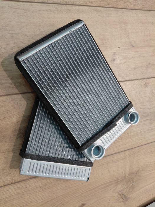 продам радиатор печки от кобалта