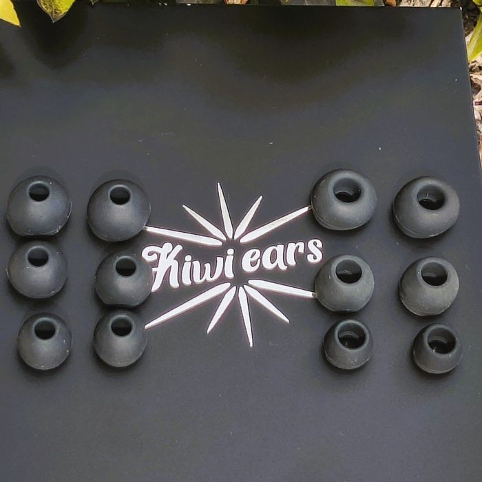 Căști IEM Kiwi Ears Quintet – Pachet Complet, Ca Noi