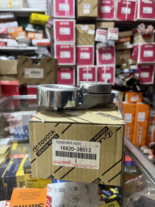 Натяжитель приводного ремня Toyota Camry 50/55