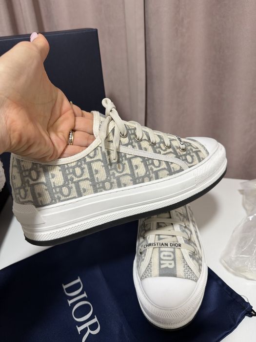 Кецове бяло и сиво