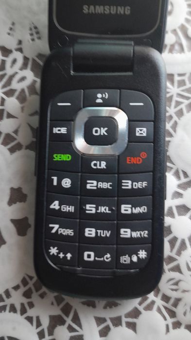 Samsung telefon ligushka.