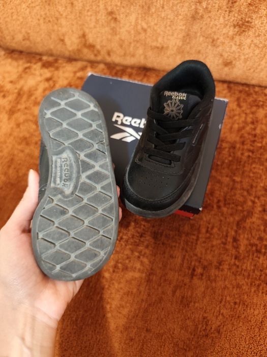 Детски кожени обувки Reebok - размер 23.5