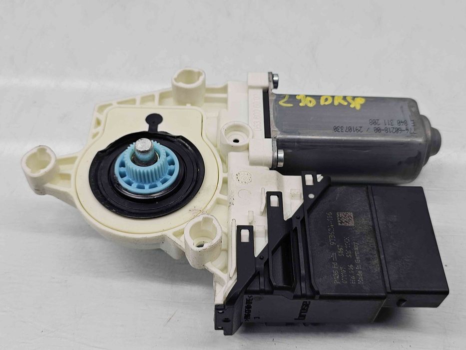 Motoras geam dreapta spate Seat Leon (1P1) [Fabr 2005-2011] 1K0959704N
