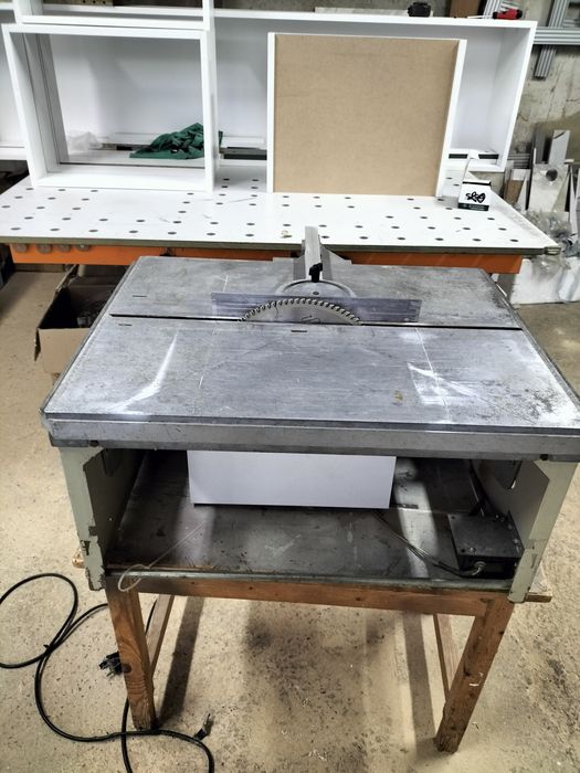 Настолен циркуляр AEG 65