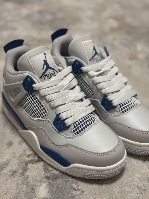 Jordan 4 military blue 38eu