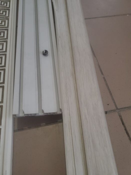 Отдам галтели, гардины, плинтус!