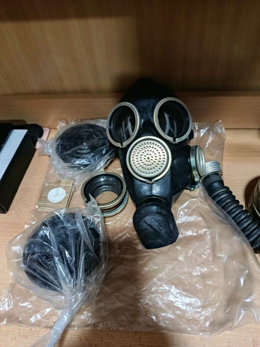 Продажа комплета противогазов