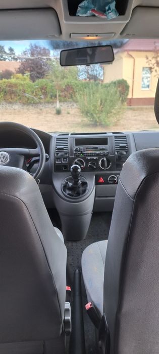 Vând microbuz 8+1