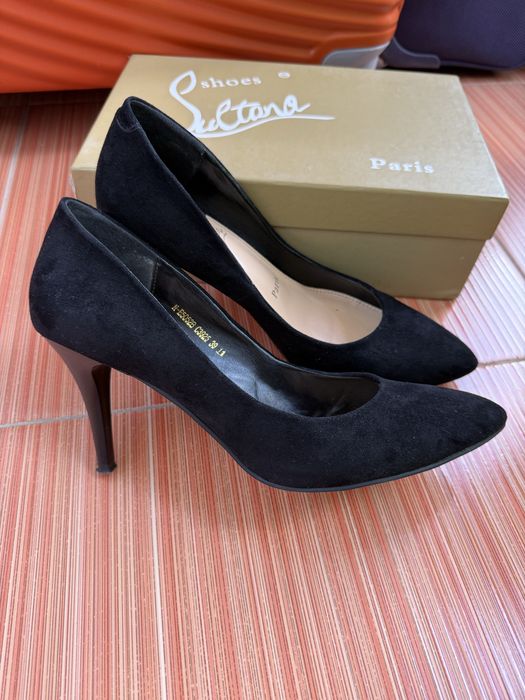 Туфли черные классика 39 р