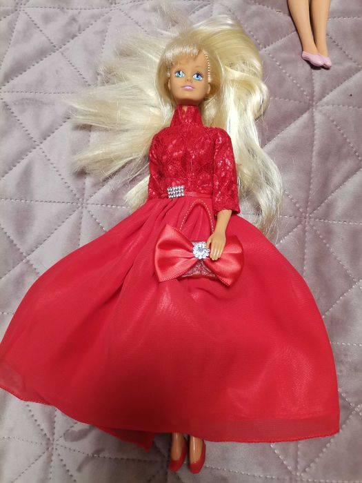 ОГРОМЕН ЛОТ!!! 18 кукли Барби, Синди, Лив и др. + над 30 бр аксесоари