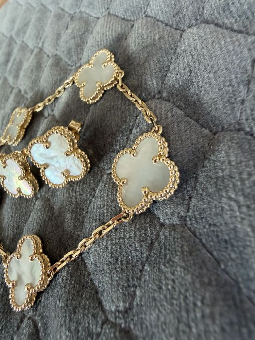 Златна гривна и обици 14к с бял седеф