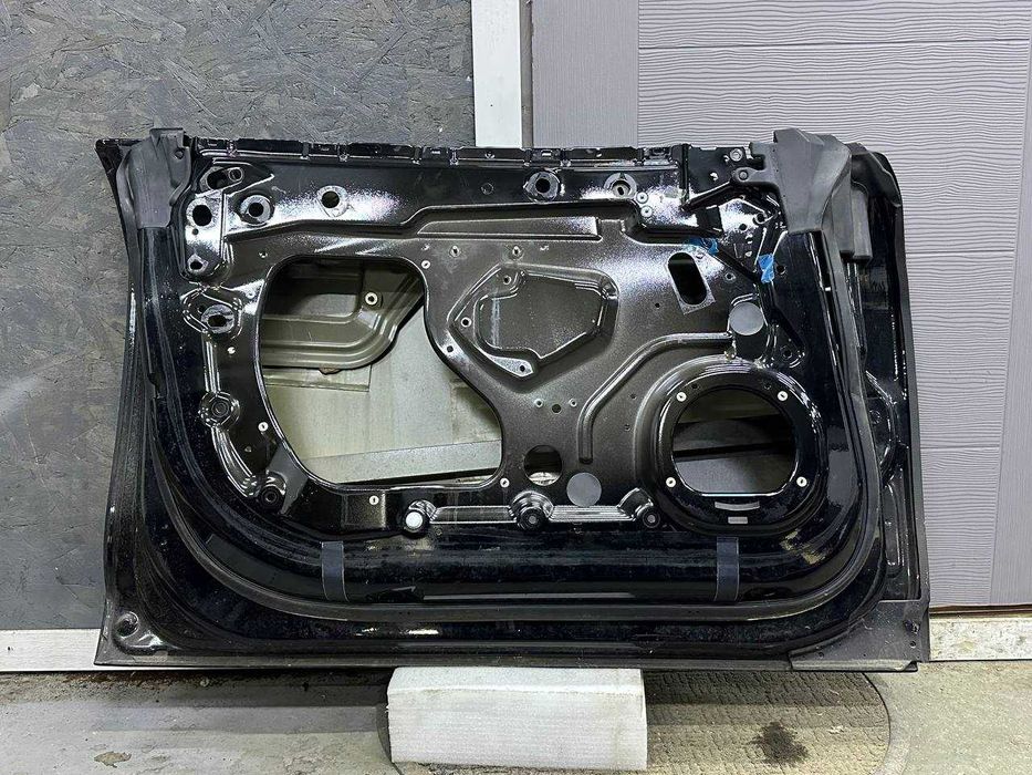 Предната лява врата на Tesla Model S