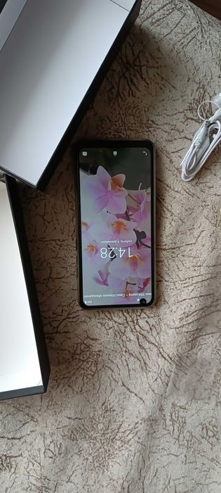 Смартфон неразличим от нов