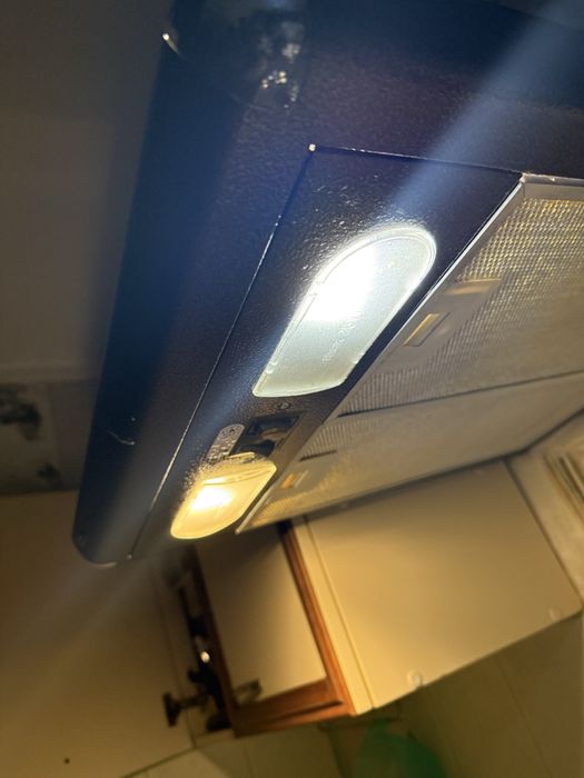 Кухонная вытяжка