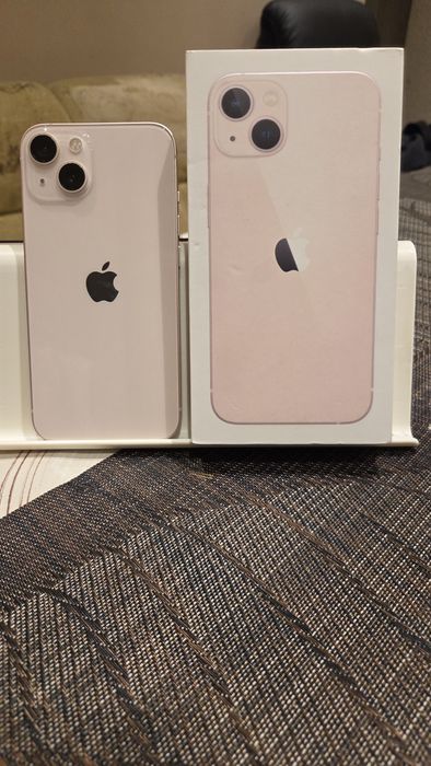 IPhon 13 розов цвят