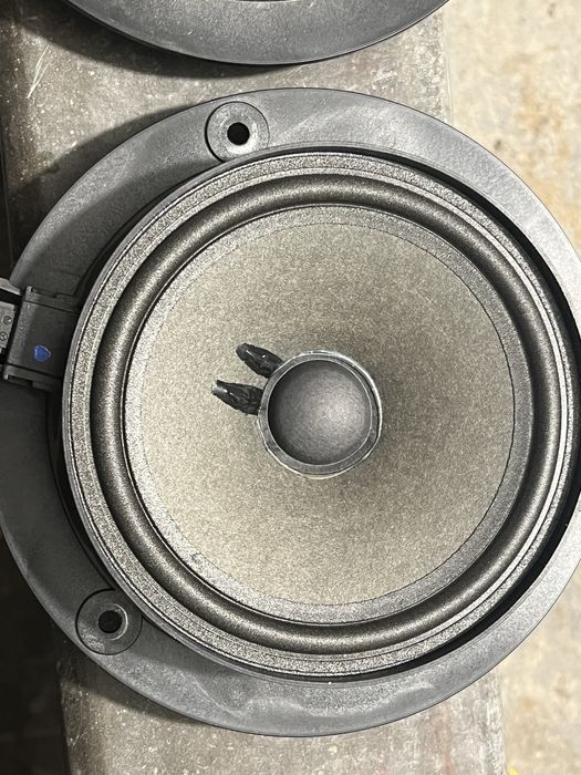 Задни говорители за мерецедес б класа