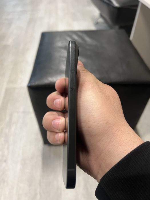 Продам айфон 15 срочна