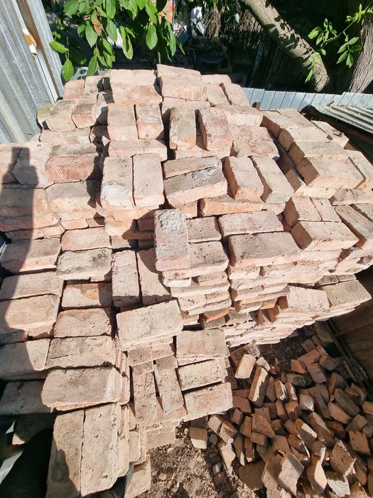 Vând cărămidă din demolări