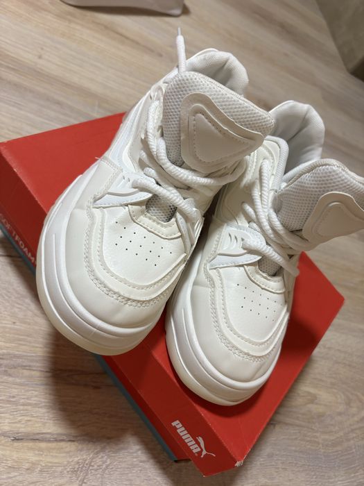 Дамски маратонки нови