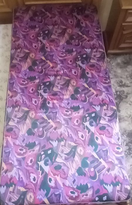 Două saltele de vânzare