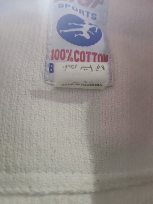 Продам кимоно в отличном состоянии