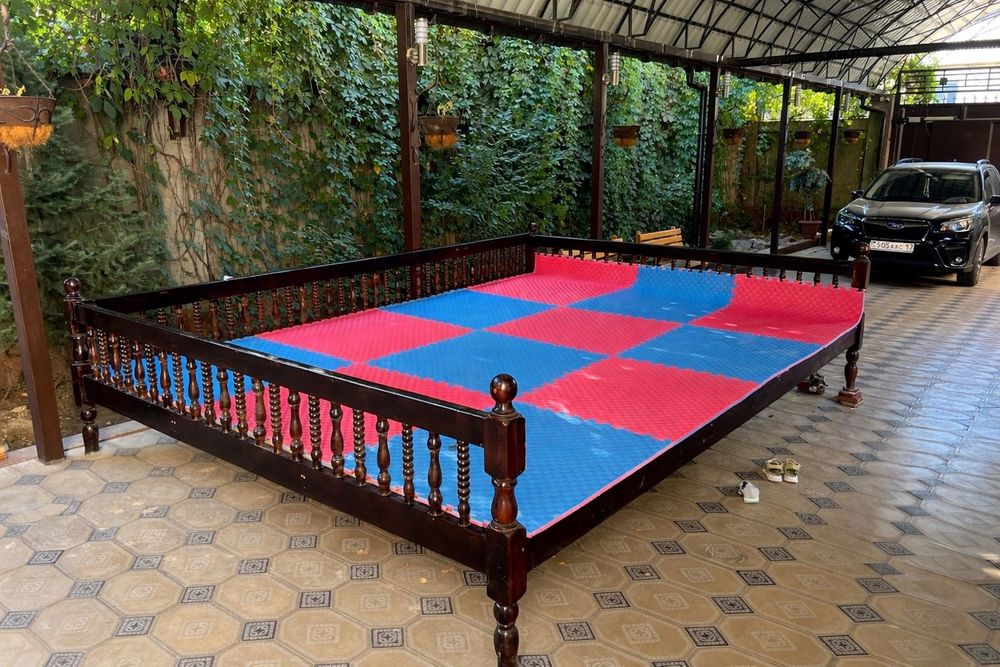 Тапчан деревянный