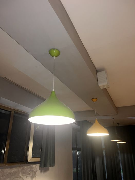 Продается люстры