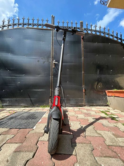 Vand Trotiteneta electrica Nineboot D28