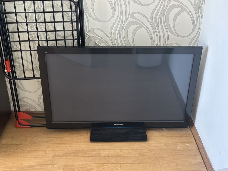 Продам телевизор panasonic