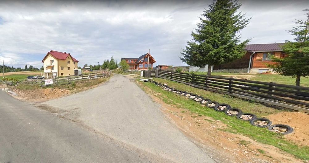 Teren de vanzare in Marisel 1200 mp aproape de cabana Motilor