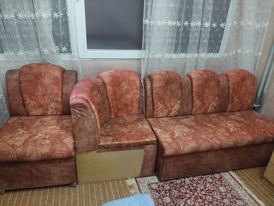 Кухненски ъглов диван
