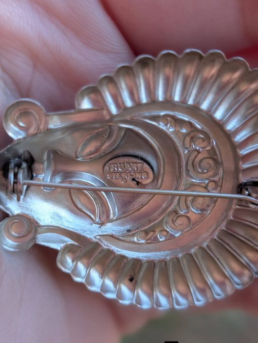 Veche brose tribala din argint sterling, masca tribala sculptata, Truart
