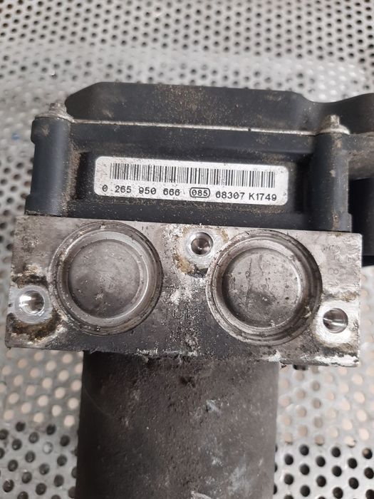 Modul Pompa Unitate ABS Bmw E60 E61 Cod 6775730 Vanduta De Firma Cu Garantie