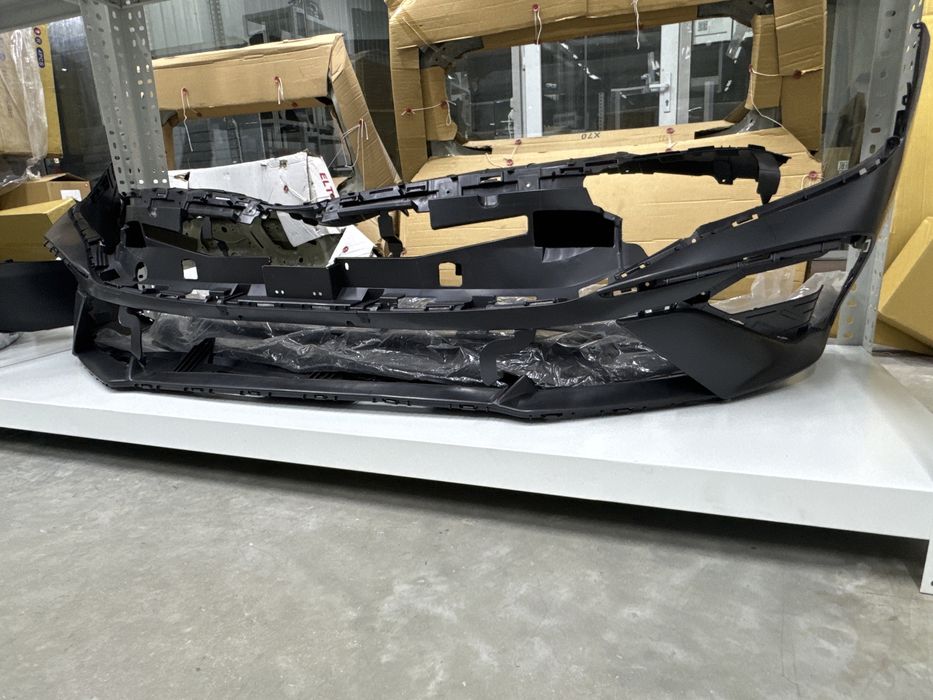 Решетка радиатора Huyndai Elantra