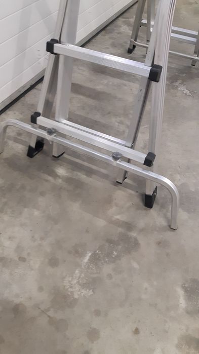 Scara profesională STP Italia în aluminiu 6+6 trepte