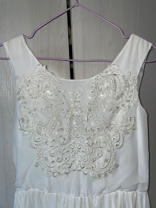 Платье женское , белое