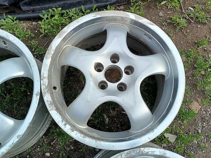 Продам оригинальные легкосплавные диски