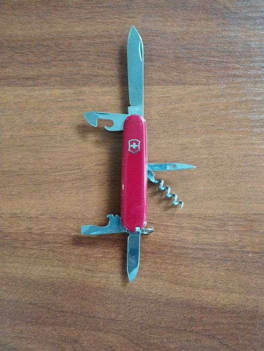 Продается швейцарский нож