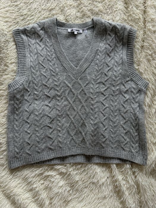 Жилет вязаный новый