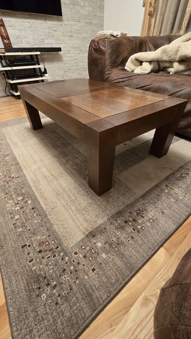 Măsuță cafea furnir natural – design premium, stare impecabilă