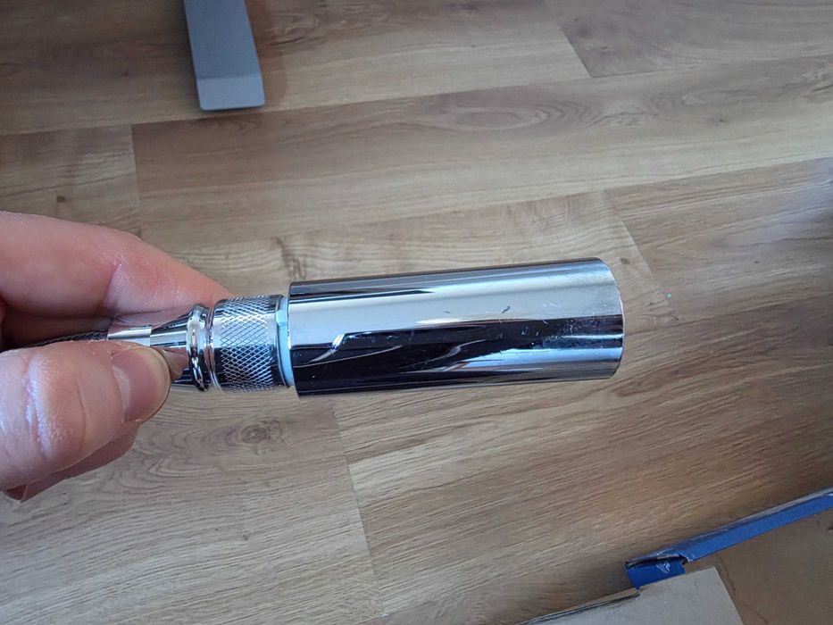 Кухненски смесител Grohe с изтеглящ се душ и ламинарна струя