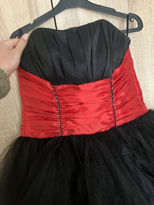 Бална рокля