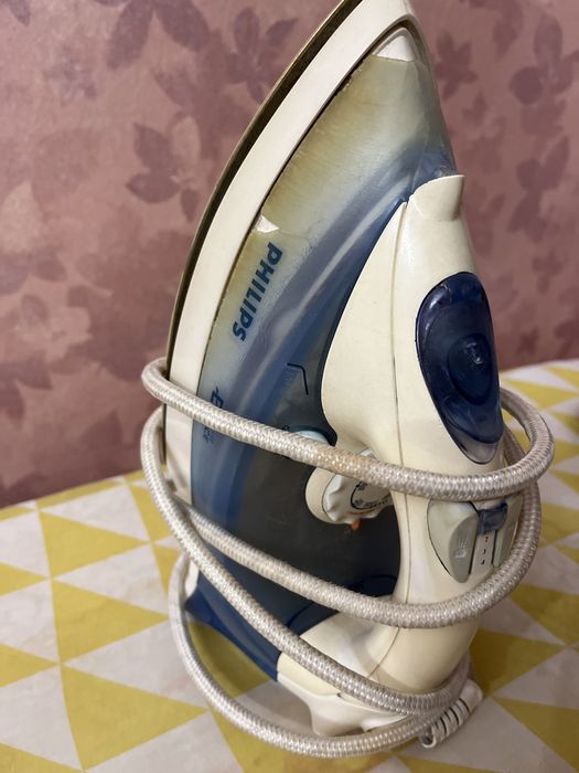 Утюг филипс в отличнлм состоянии