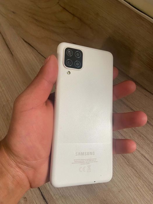 Vând Samsung A12