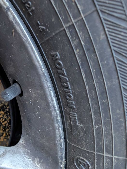 Карани 3 дена 205/70/15 Yokohama V905 BLUEAR 96T