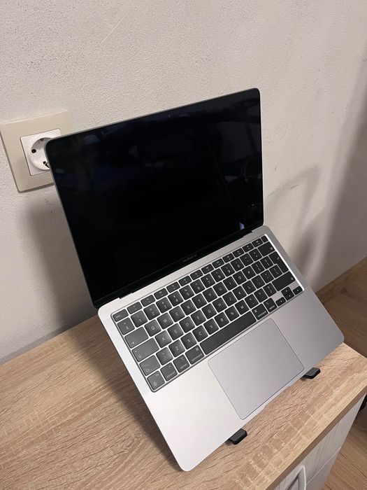 MacBook 2020 m1 256 GB Space Gray