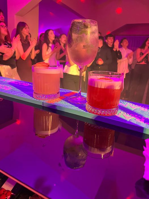 LuuEvents CocktailBar Mobil - Servicii Bar mobil / Tort de shot-uri