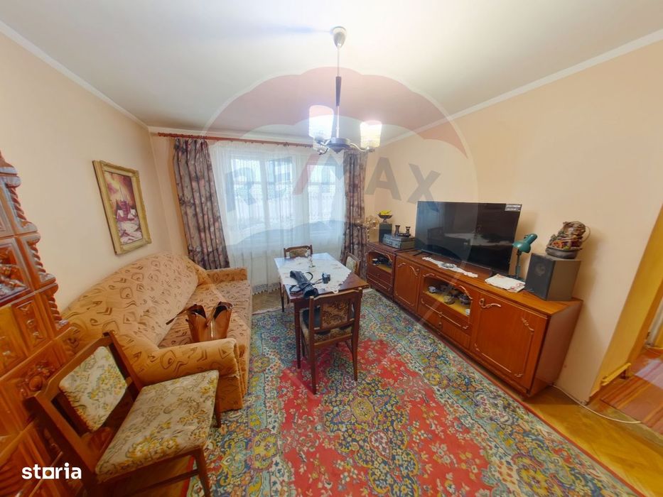 Apartament cu 4 camere de vânzare în zona Carrefour Flora