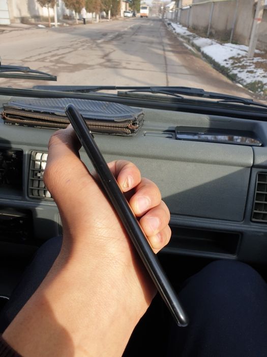 Samsung galaxy a10s sotiladi